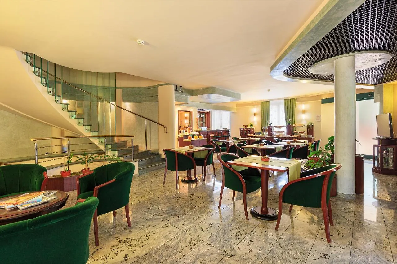 **** Hotel Dreamhotel Appiano Gentile Italy