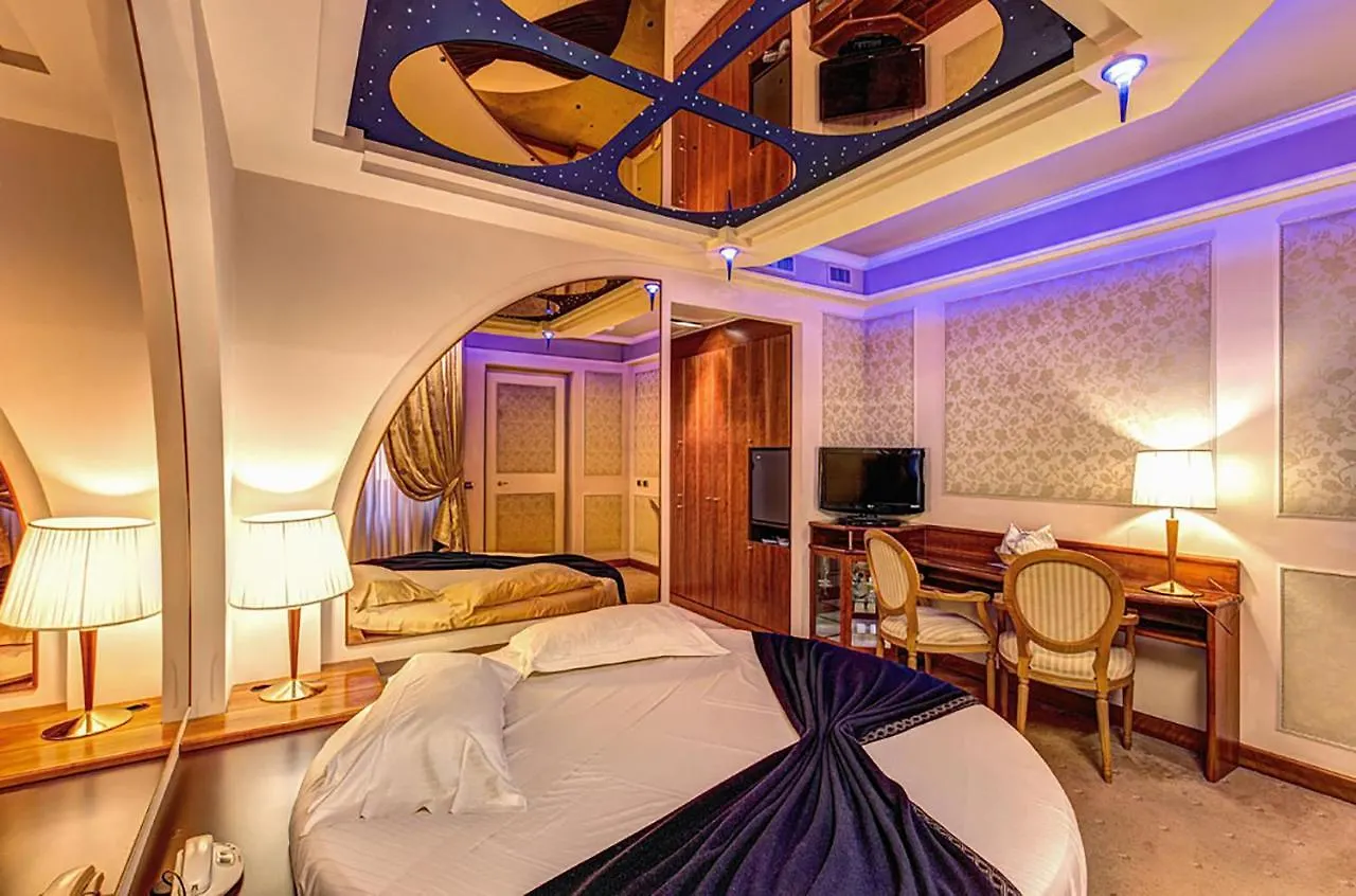 מלון אפיאנו ג'נטילה Dreamhotel