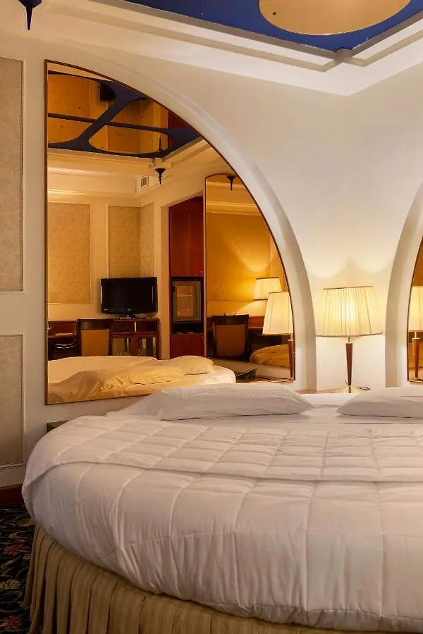מלון אפיאנו ג'נטילה Dreamhotel